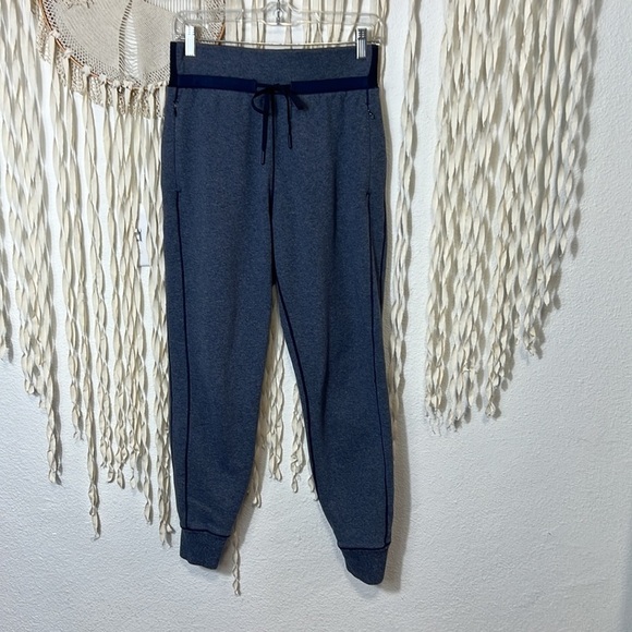 Lululemon Cool & Collected Jogger 28" size 6 in Heathered Speckled True Navy - Picture 2 of 16